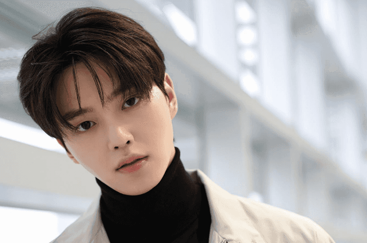 Song Kang to enlist in military on April 2