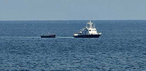 South Korea detains boat carrying suspected North Korean defectors