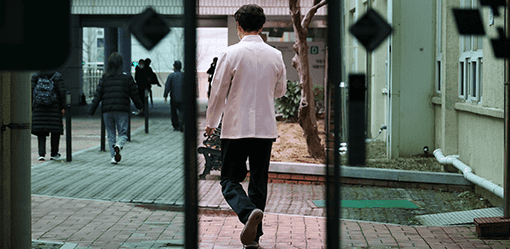 South Korea hospitals on red alert as doctors ramp up protests