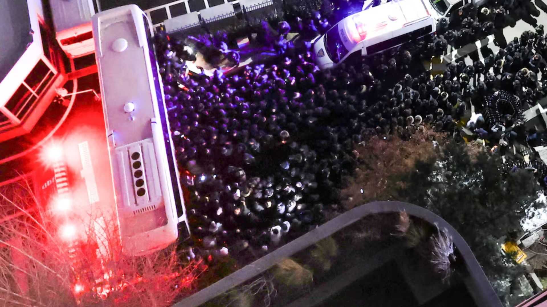 South Korean investigators question arrested President Yoon in insurrection probe