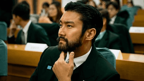 Super Junior’s Choi Siwon denies coin fraud allegations