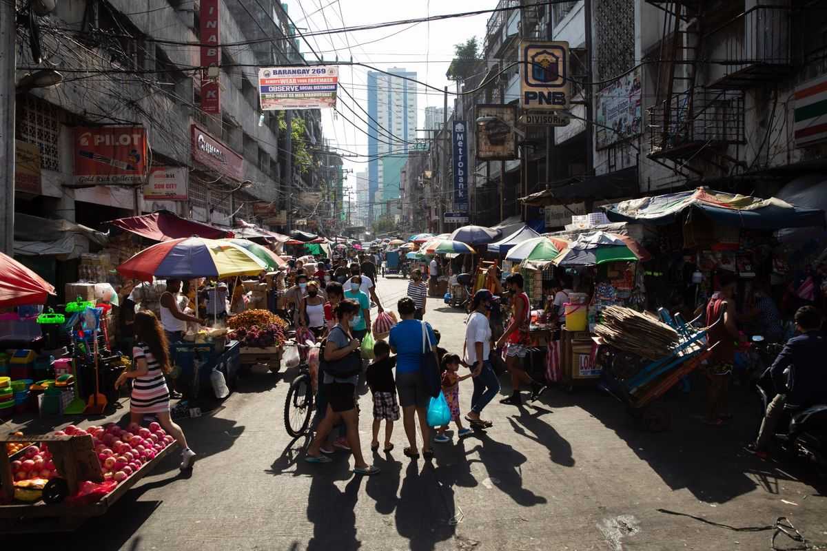 SWS: 48% adult Filipinos believe economy will improve in 2023