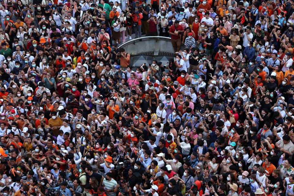 Thailand's opposition parties meet for coalition talks