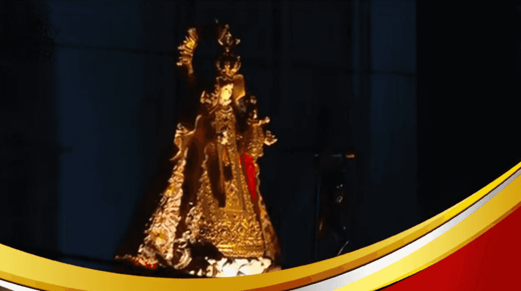 Traslación update: devotees witness the traditional "Dungaw"