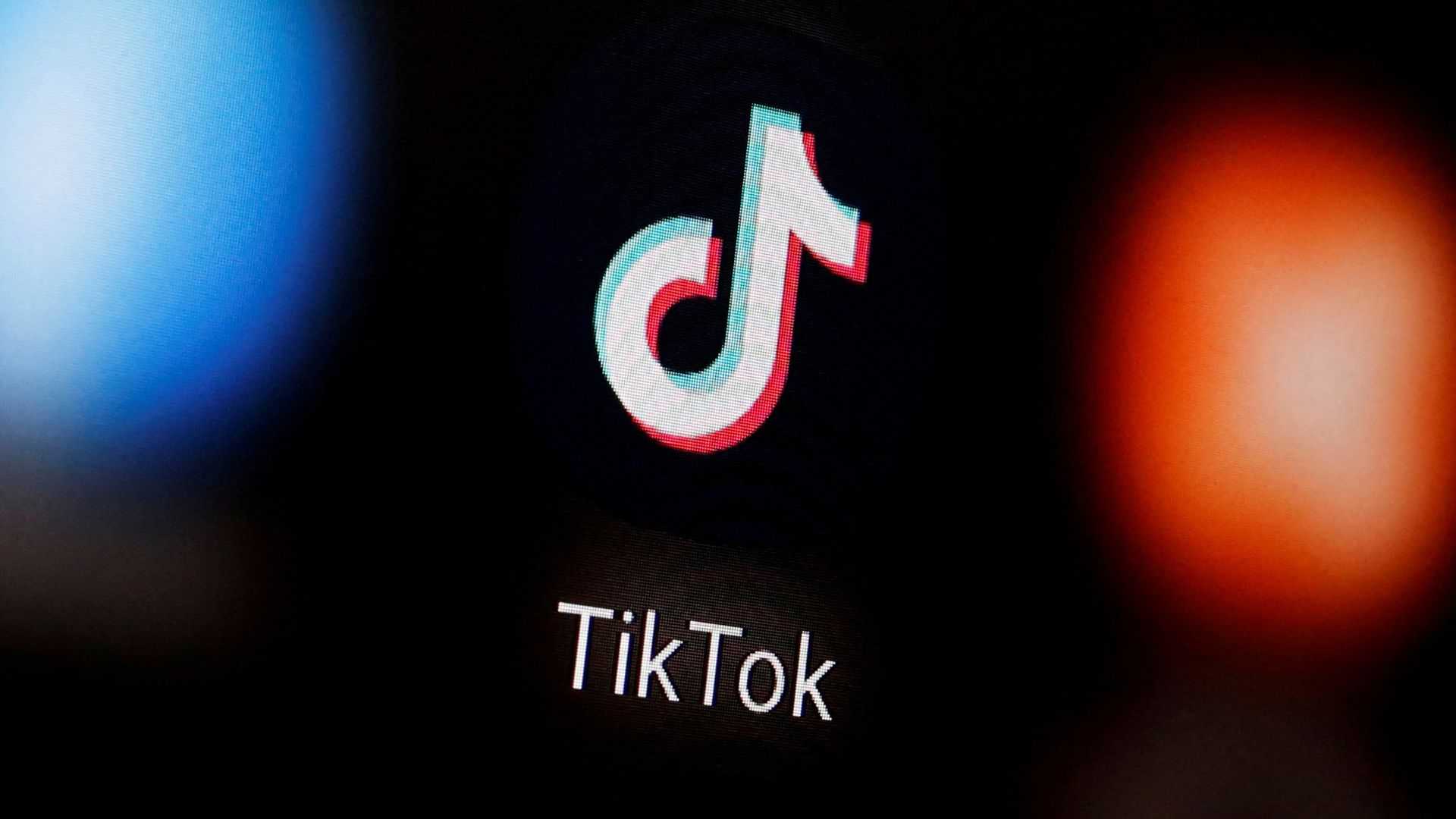 Trump says US will start talks with China on TikTok deal this week