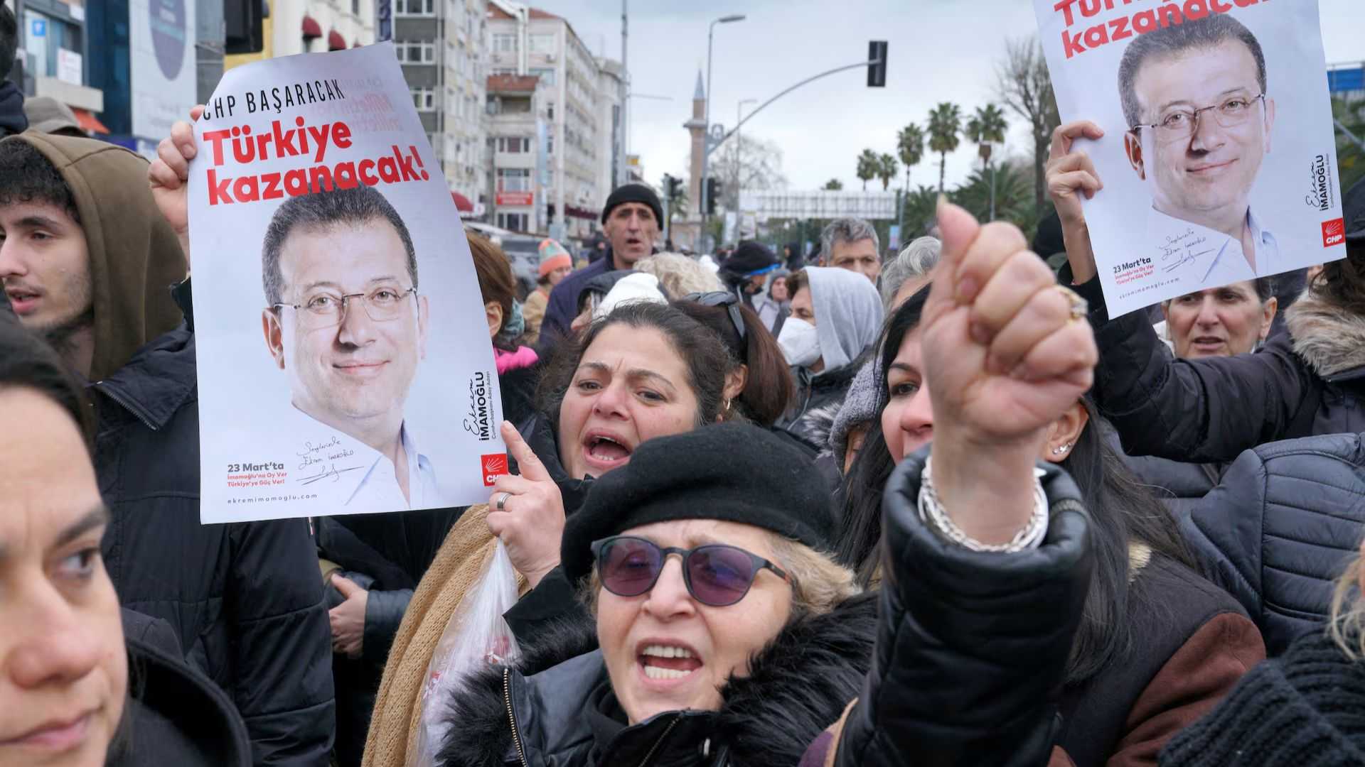 Turkey detains Istanbul mayor in what opposition calls 'coup'