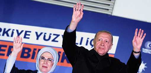 Turkey faces runoff election with Erdogan leading
