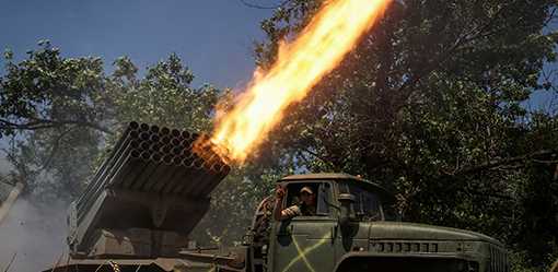 Ukrainian forces press on in east, inflict casualties in south-officials