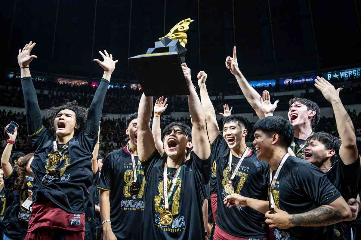 UP Fighting Maroons reclaim UAAP men's basketball title