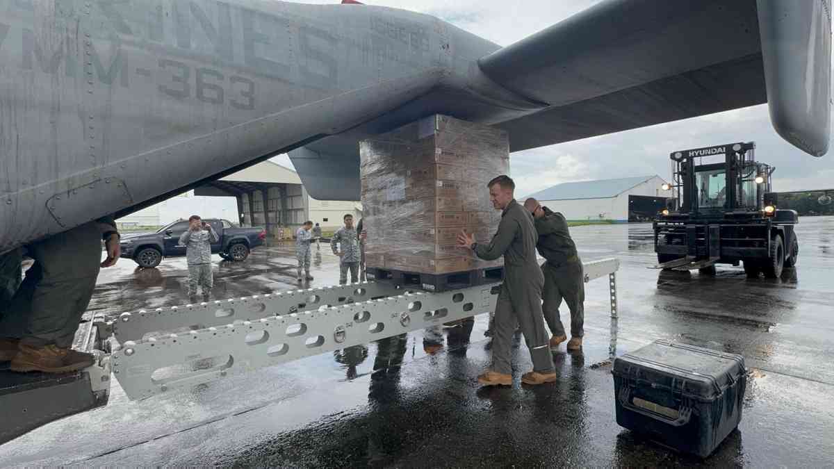 US military provides logistics support for disaster relief operations in typhoon-affected areas in Luzon