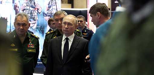 US officials see weakened Putin as Russia turmoil reveals 'cracks'