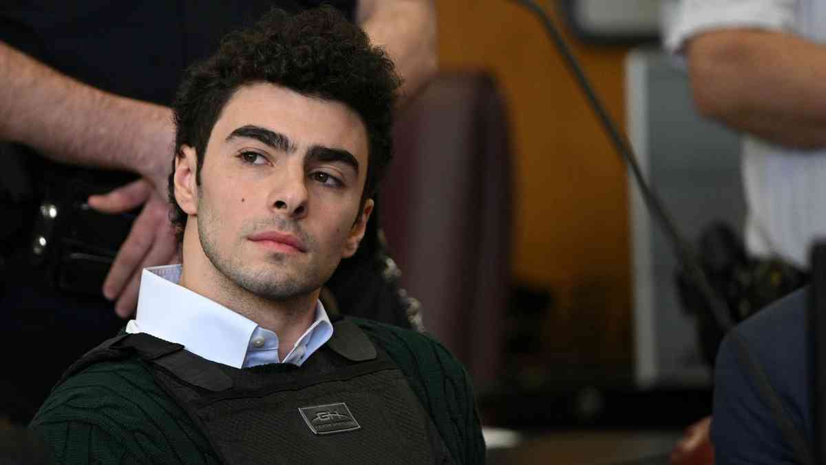 US prosecutors to seek death penalty for Luigi Mangione, Bondi says