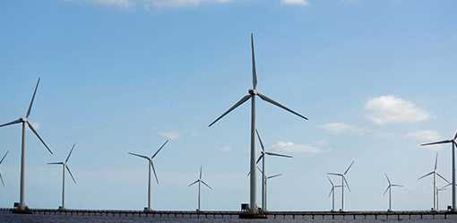 Vietnam approves plan to boost wind, LNG by 2030
