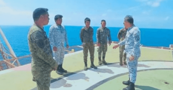 WesCom chief leads aerial inspection of Malampaya platform